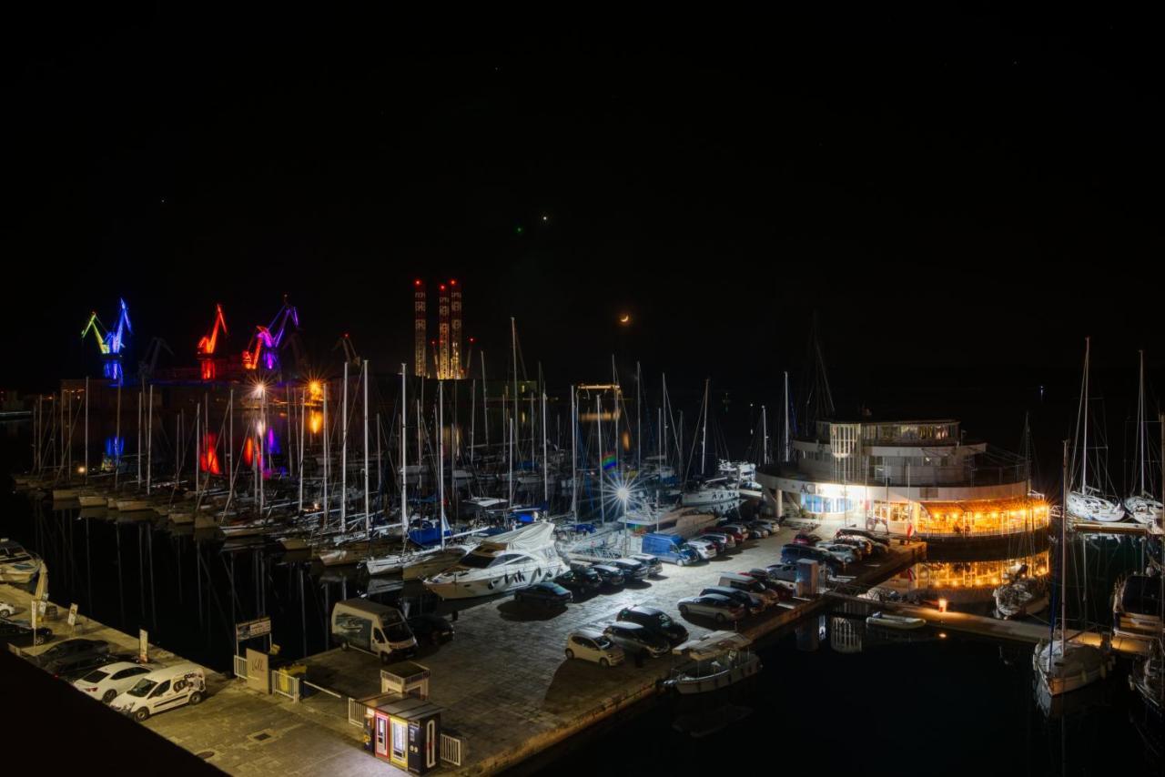 Harbour Pula